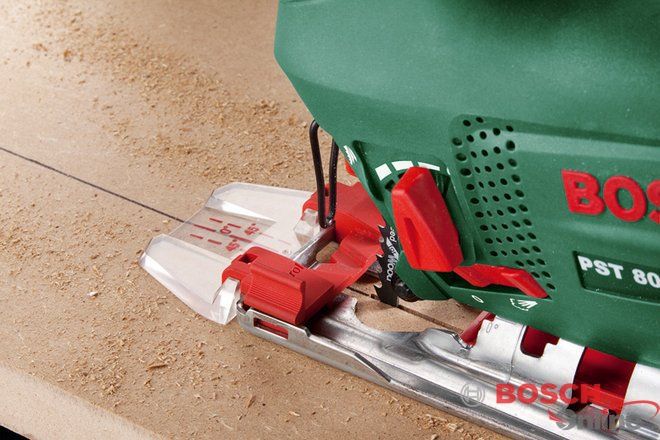 Лобзик Bosch PST 700E, 500Вт, 1.7 кг