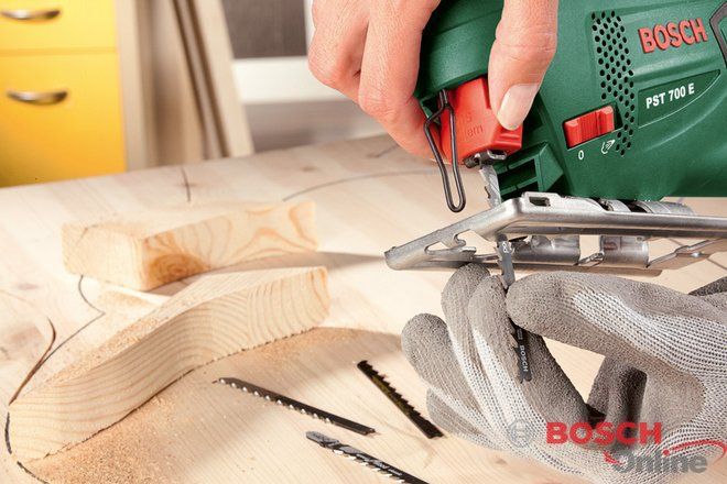 Лобзик Bosch PST 700E, 500Вт, 1.7 кг