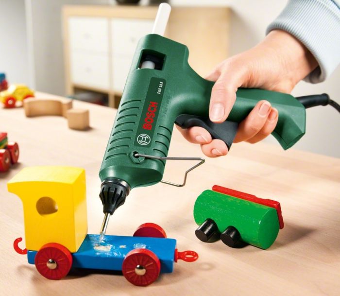 Пістолет клейовий Bosch PKP 18 E, подача 20 г/хв, стрижні 11 x 45 мм, 0.35 кг