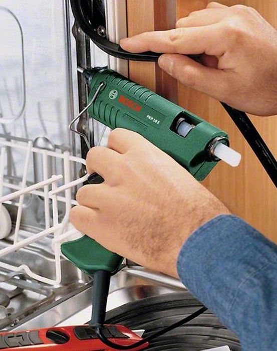 Пістолет клейовий Bosch PKP 18 E, подача 20 г/хв, стрижні 11 x 45 мм, 0.35 кг