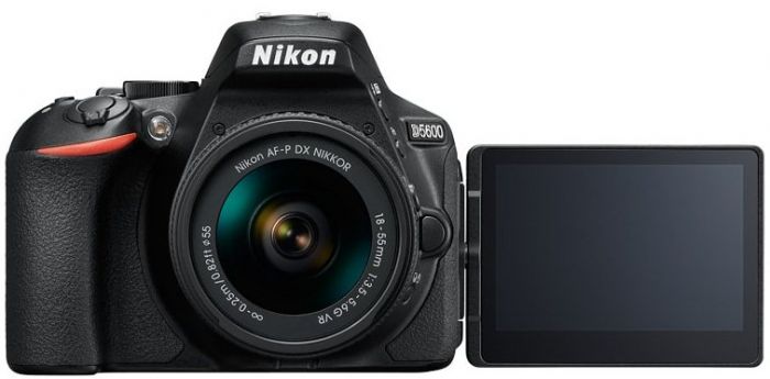 Цифр. фотокамера дзеркальна Nikon D5600 + AF-P 18-55 VR + AF-P 70-300 VR