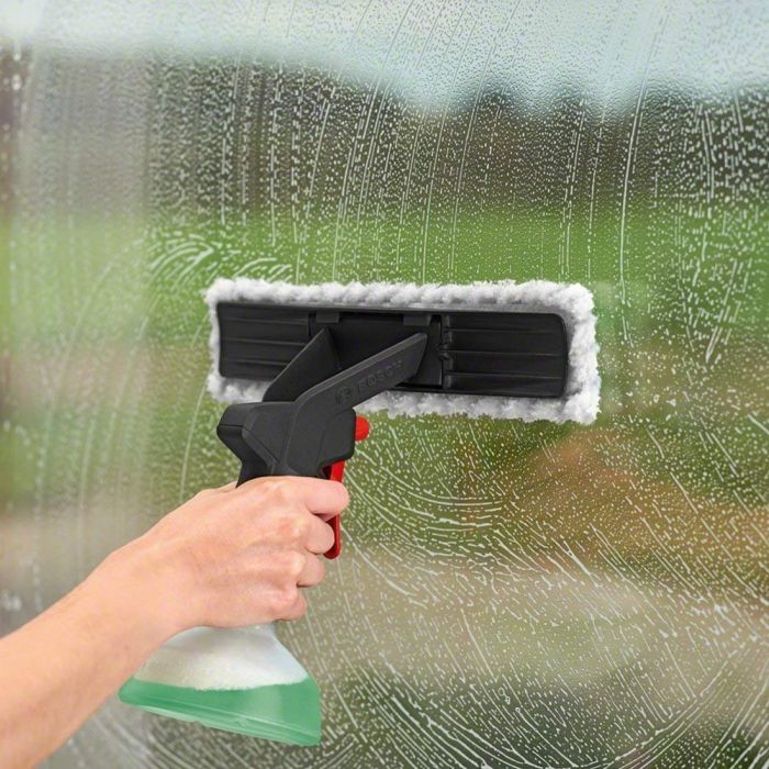 Пилосос Bosch GlassVAC, акумуляторний, для миття вікон, 3.6*2 Ач, контейнер 0.1 Л, 0.7 кг, +насадки і пульв.