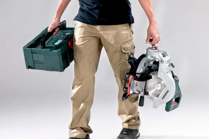 Пила торцювальная Metabo KS 216 M Lasercut