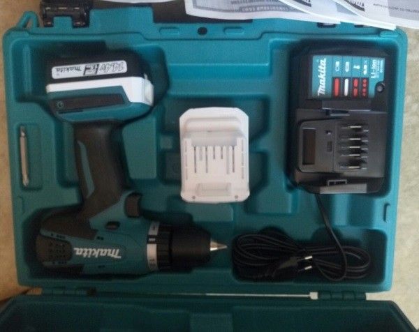 Шуруповерт Makita DF347DW, 14.4 В, 1.3 Ач, G-battery, 1.4 кг