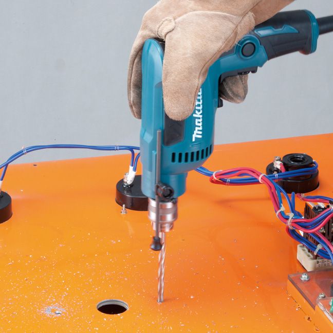 Дриль Makita DP2010, 370Вт, 0.5-6.5 мм, 0-4200 об/хв, 1кг