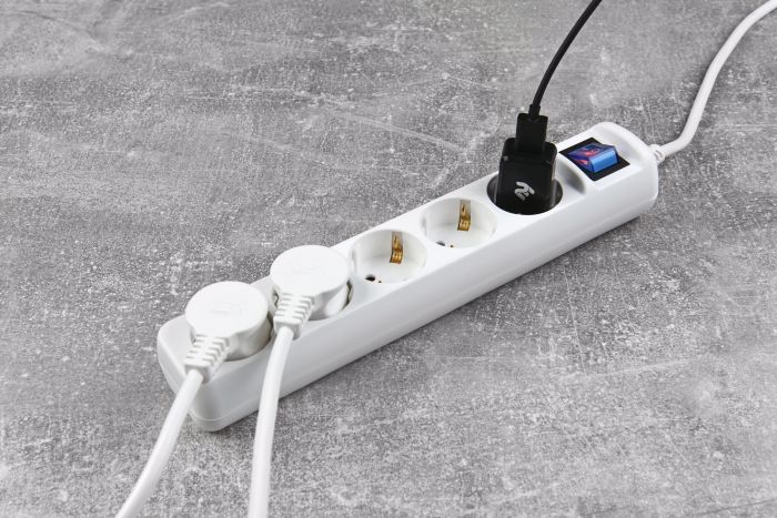 2E Мережевий фільтр 5XSchuko з вимикачем, 3G*1.0мм, 5м, white
