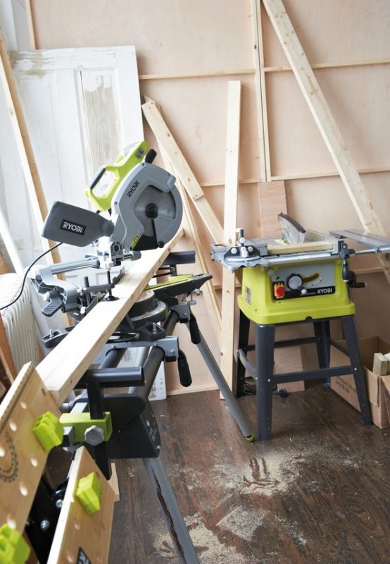 Ryobi Пила торцювальна Ryobi EMS216L з протяжкою, 1500Вт, 216мм, лазер, 13кг