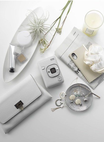 Фотокамера миттєвого друку Fujifilm INSTAX Mini LiPlay Stone White