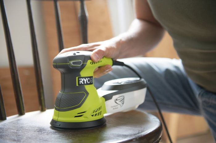 Ryobi Шліфмашина ексцентрикова ROS300, 93х185мм, 300Вт, 0-13000 об / хв, 2.3кг