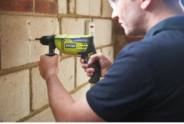 Ryobi Дриль ударний RPD680-K, 680 Вт, 13мм БЗП, 1.7кг