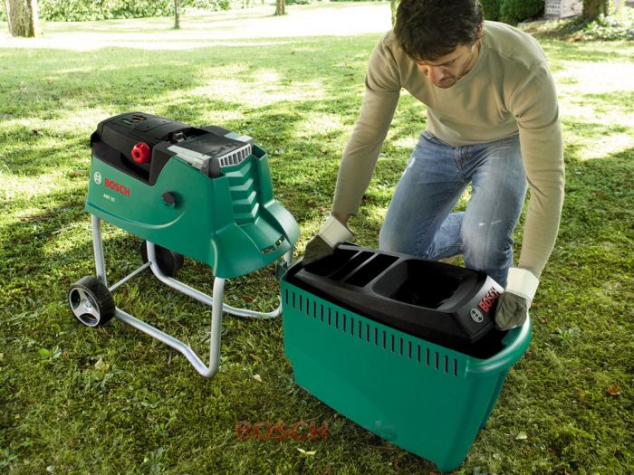 Подрібнювач садовий Bosch AXT 25 TC малошумний, 2500Вт, 45мм, 2.5 кг, 30.5 кг