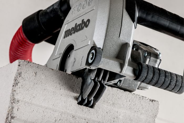 Штроборіз Metabo MFE 40 з алмазним фрезерувальним диском 20 мм, Universal, кофр