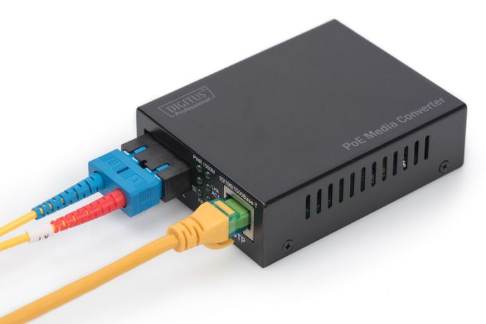 Медіаконвертер DIGITUS PoE, SM 10/100/1000Base-T to 1000Base-LX, Incl. PSU 30W, SC, Up to 20km