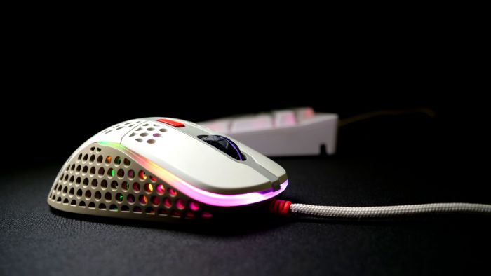 Миша Xtrfy M4 RGB USB Retro