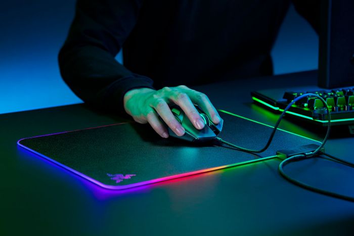 Ігрова поверхня Razer Firefly V2 RGB M Black (355х255х3мм)