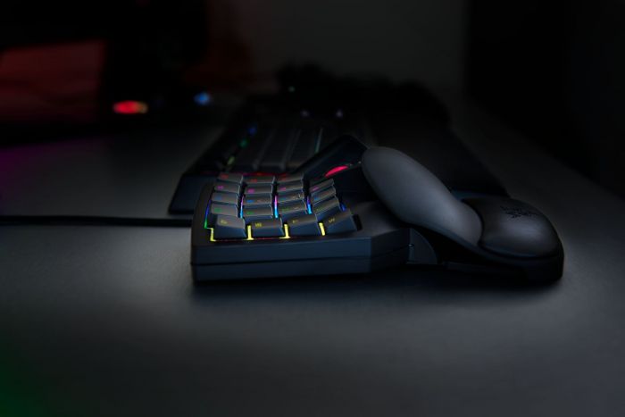 Кейпад Razer Tartarus V2