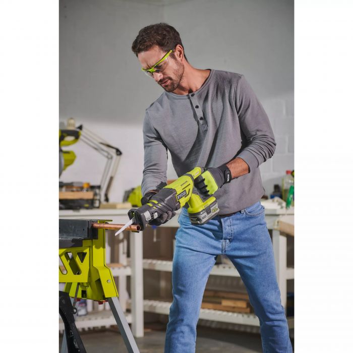 Ryobi Пила шабельна ONE+ R18RS7-0 18В, хід 30мм, 210мм, 3200 об/хв, безщіткова (без АКБ и ЗП)