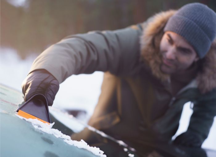 Fiskars Скребок автомобільний Solid