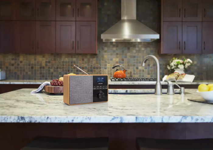 Радіогодинник Philips TAR5505 FM/DAB+, 5W, LCD, Wireless