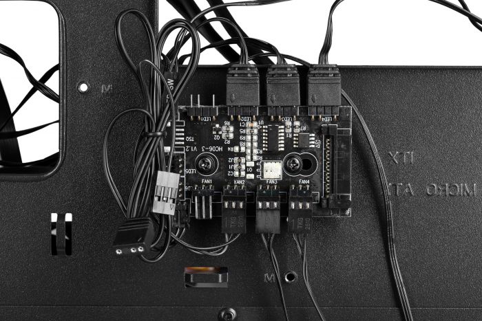 Корпус 2E GAMING CLARUS (GM5) MiniT, 2xUSB2.0,1xUSB3.0, 2x140мм ARGB,1x120мм ARGB, скло (передня/бічна панель),без БЖ,чорний