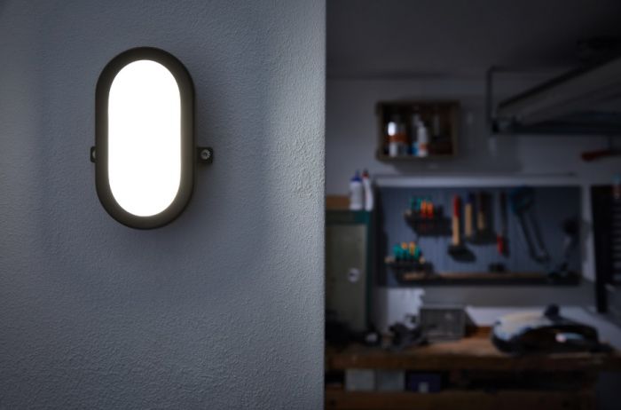 Світильник зовнішній LEDVANCE LED BULKHEAD 11W 4000K чорний
