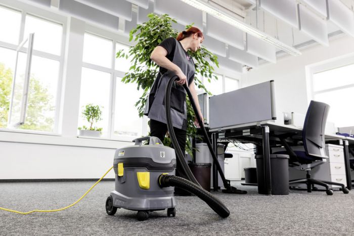 Пилосос професійний Karcher T 11/1 Classic для сухого прибирання