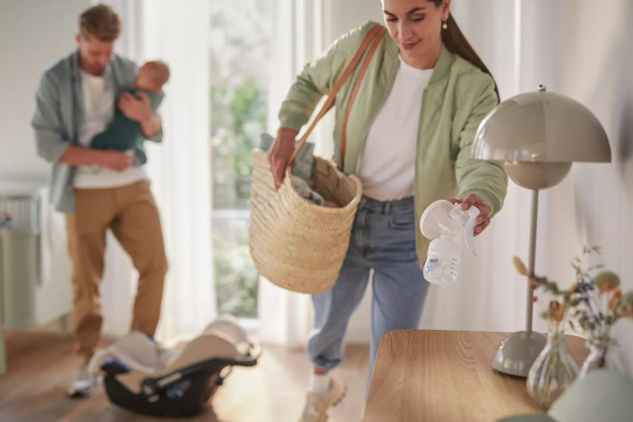 Ручний молоковідсмоктувач Philips Avent з пляшечкою 115мл SCF430/10