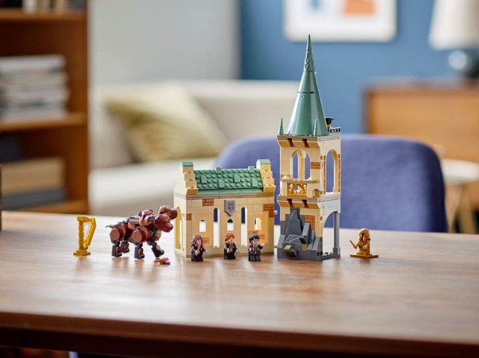 Конструктор LEGO Harry Potter Гоґвортс: зустріч із Флафі 76387