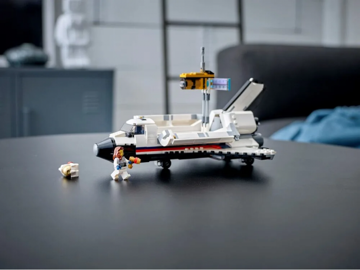 Конструктор LEGO Creator Пригоди на космічному шатлі 31117