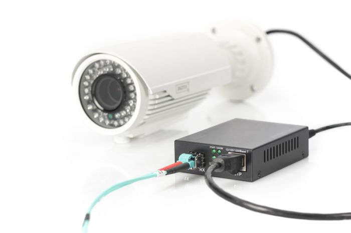 Медіа конвертор DIGITUS Gigabit PoE+, RJ45/SFP, 802.3at, 30W, incl. PSU