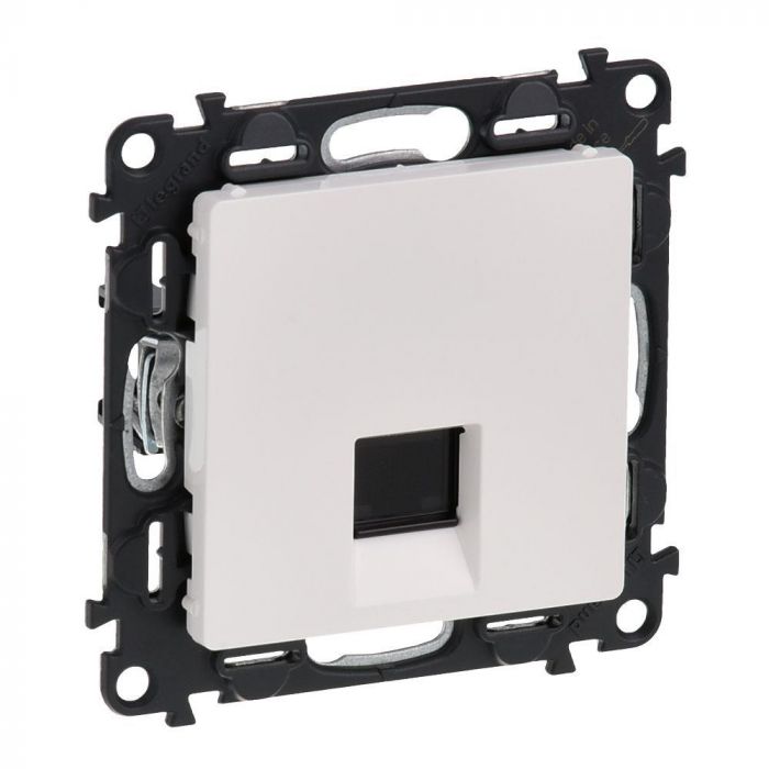 Розетка інформаційна Legrand Valena LIFE RJ45 UTP CAT.6 біла