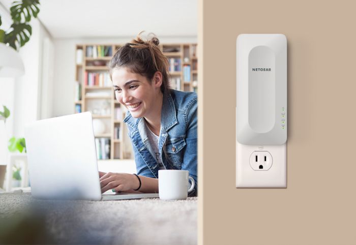 Розширювач WiFi-покриття NETGEAR EAX15 AX1800, 1xGE LAN