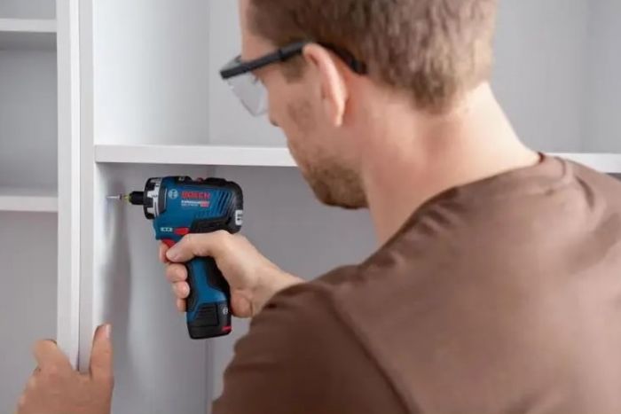 Шуруповерт-дриль Bosch GSR 12V-35 HX, 12В, 20/35Нм, 0.57 кг