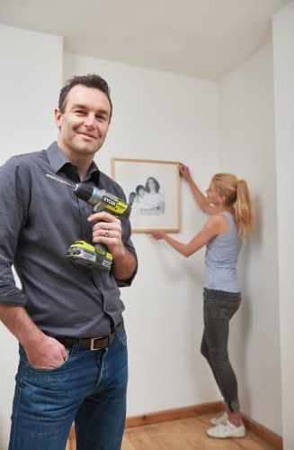 Ryobi Шуруповерт-дриль ONE+ R18PDBL-220S, 18В, ударна, безщіткова, 60Нм, 2х2.0Ач + сумка