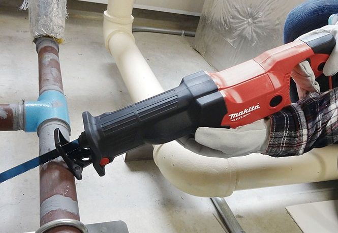 Пилка шабельна Makita M4500K, 1010Вт, 28мм, 0-2800 об/хв, 255мм, 3.1 кг