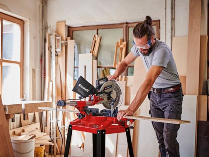 Пила торцовочна Einhell TC-SM 2531/2 U, 1900Вт, диск 254x30x2,8мм, 4800 об/хв, 17.76кг