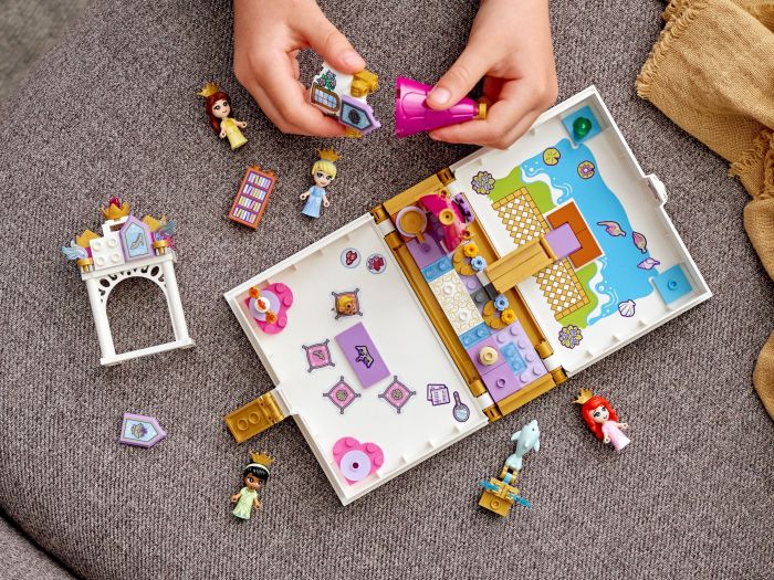 Конструктор LEGO Disney Princess Книга пригод Аріель, Белль, Попелюшки й Тіани 43193