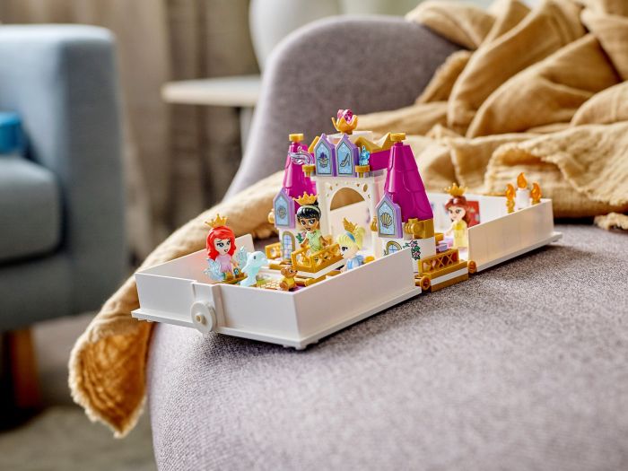 Конструктор LEGO Disney Princess Книга пригод Аріель, Белль, Попелюшки й Тіани 43193
