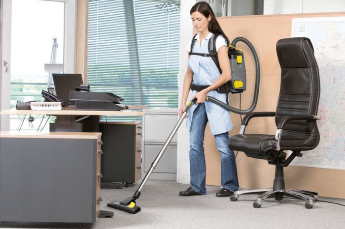 Пилосос Karcher BV 5/1, сухе прибирання, 800Вт, 24кПа, 5л, 6.5кг