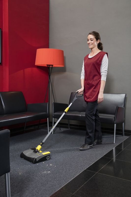 Пилосос Karcher EB 30/1 Li-Ion, 1л, електровіник, акум., роб.ширина 30см, 2.8кг
