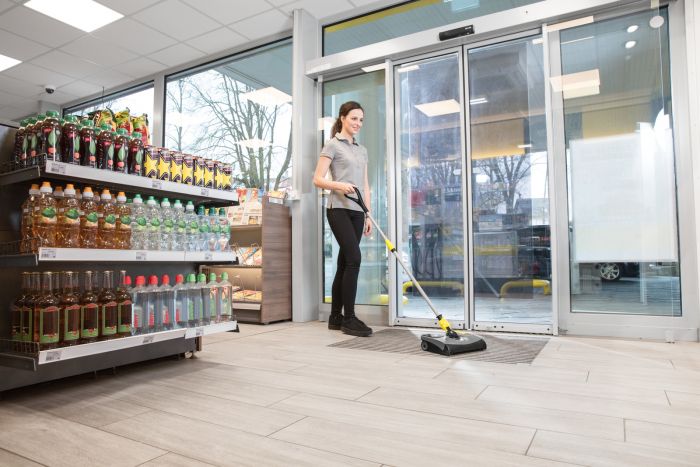 Пилосос Karcher EB 30/1 Li-Ion, 1л, електровіник, акум., роб.ширина 30см, 2.8кг