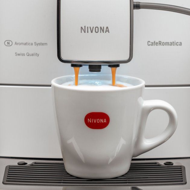 Кавомашина автоматична NIVONA CafeRomatica NICR 779, 1455 Вт., резервуар для води 2.2 л.,15 Бар., сенсор, біло-чорний