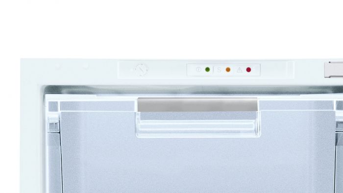 Вбуд. морозильна шафа Bosch GUD15ADF06, 82х60х55см, 1 дв., Мороз.відд. - 98л, A+, ST
