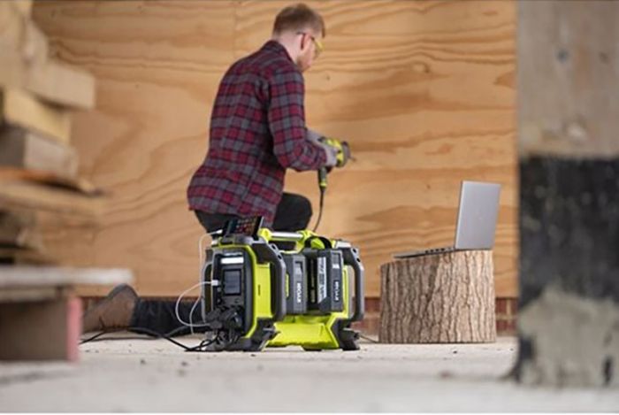 Ryobi Інвертор напруги акумуляторний RY36BI1800A-0, 36 Вольт, 1800Вт (без АКБ)