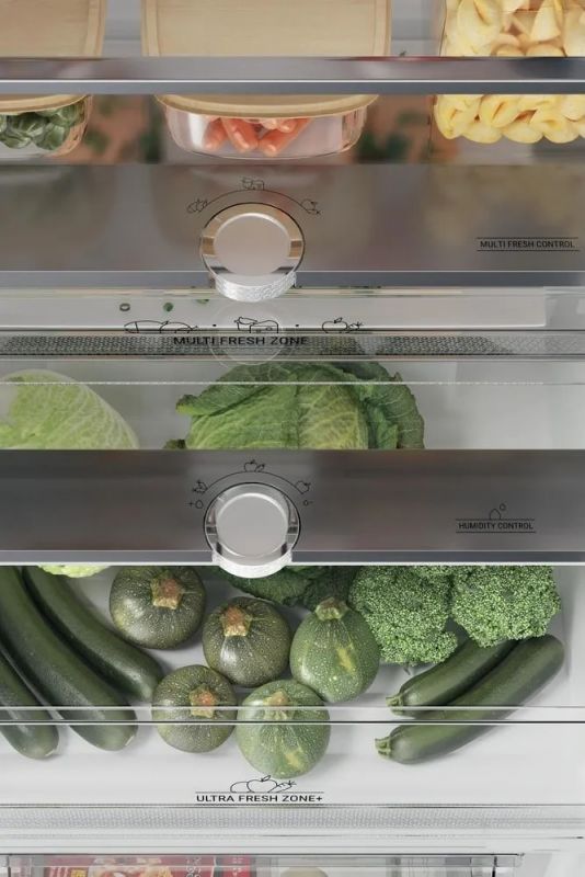 Вбуд. холодильник з мороз. камерою Hotpoint-Ariston HAC20T321, 193.5х54х55см, 2 дв., Х- 212л, М- 68л, A+, NF, Білий