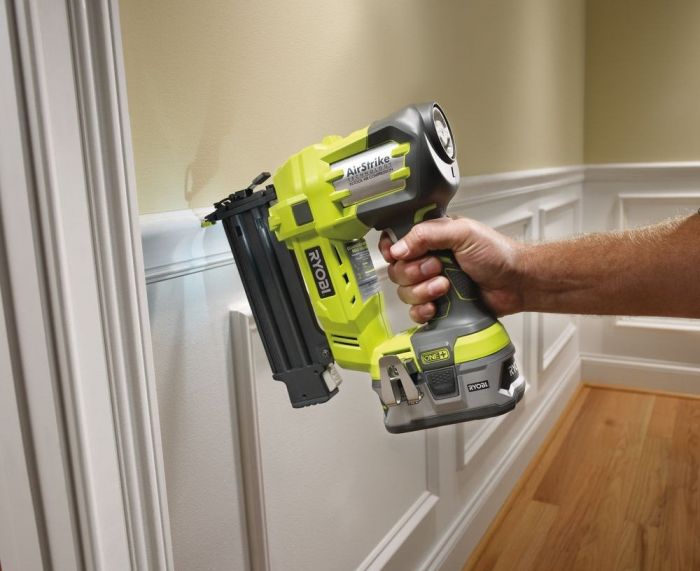 Ryobi Цвяхозабивач ONE+ R18N18G-120S 18В, 1х2.0Аг, 15-50мм (1,2мм)