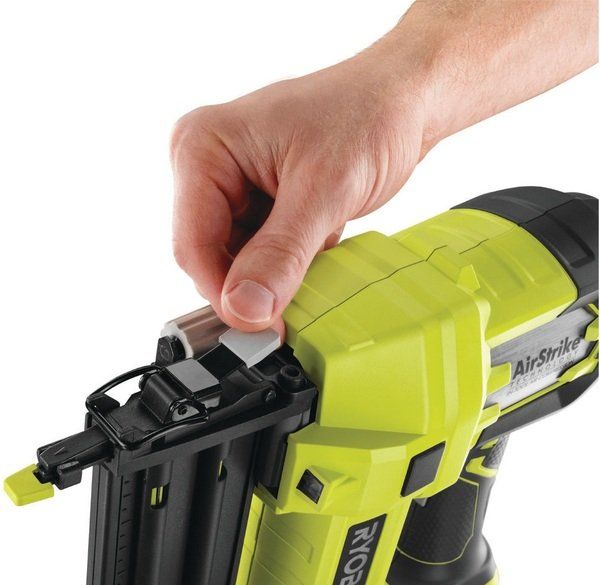 Ryobi Цвяхозабивач ONE+ R18N18G-120S 18В, 1х2.0Аг, 15-50мм (1,2мм)