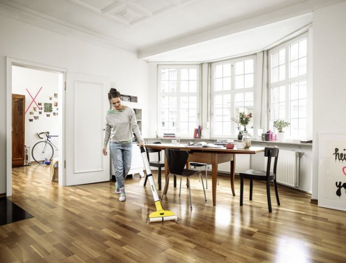 Підлогомийна машина Karcher EWM 2, 7.2 В, 4 Аг, Li-ion, 30 см, 360 л, 140 л, 2.4 кг
