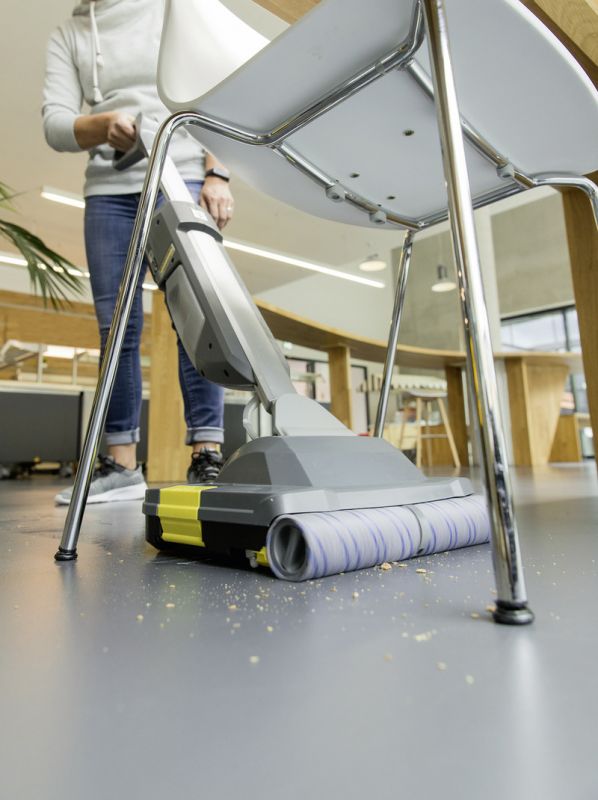 Машина для миття підлоги Karcher BR 30/1 C Bp Pack акумуляторна, 18В, 3.0 Аг