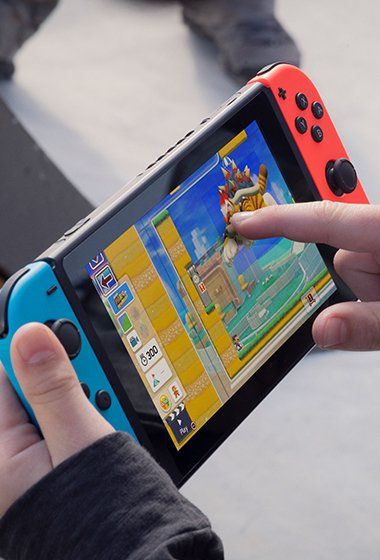 Ігрова консоль Nintendo Switch (неоновий червоний/неоновий синій)